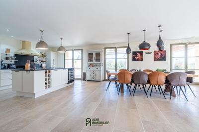 Maison en pierre - 157 m² - 6 pièces