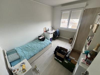 Appartement - 83 m² - 4 pièces