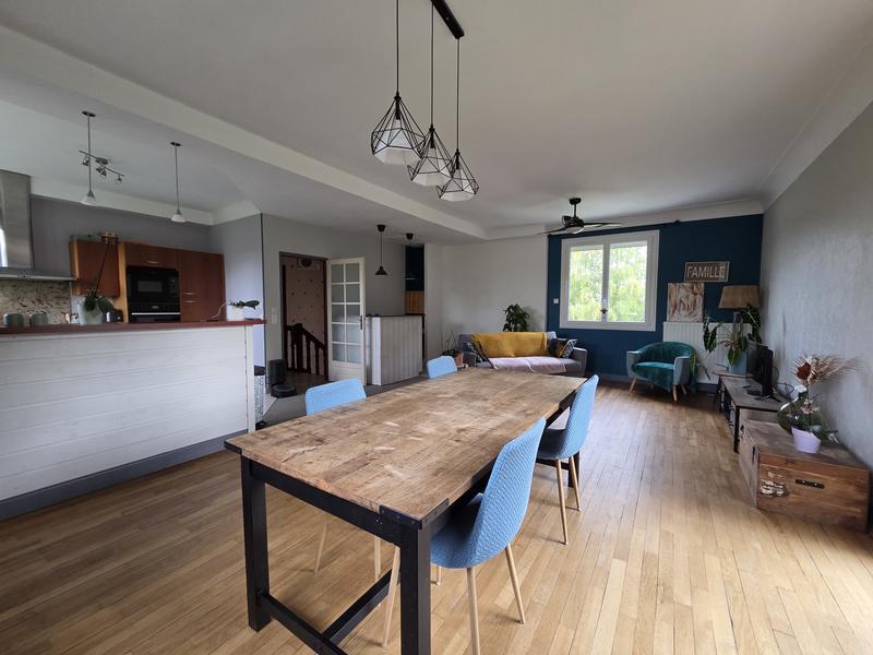 Maison - 164 m² - 8 pièces