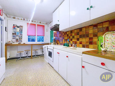 Maison - 106 m² - 6 pièces