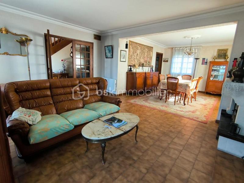 Maison - 143 m² - 5 pièces