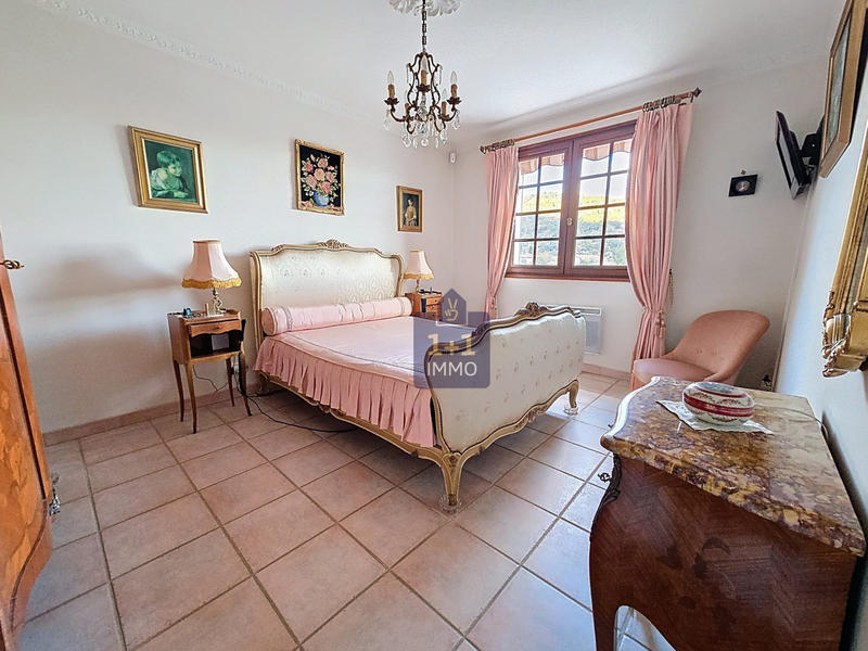 Maison - 178 m² - 5 pièces