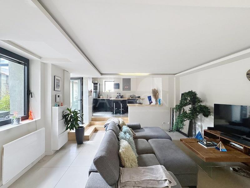 Appartement - 61 m² - 2 pièces