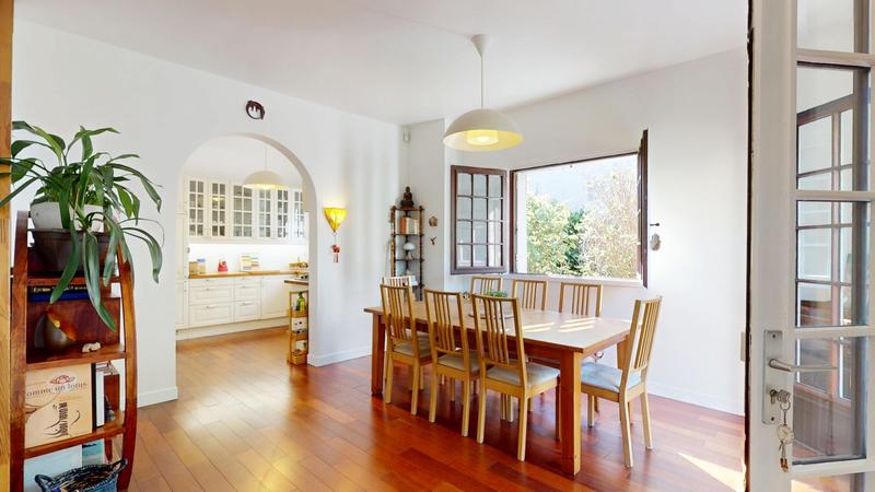 Maison contemporaine - 200 m² - 6 pièces