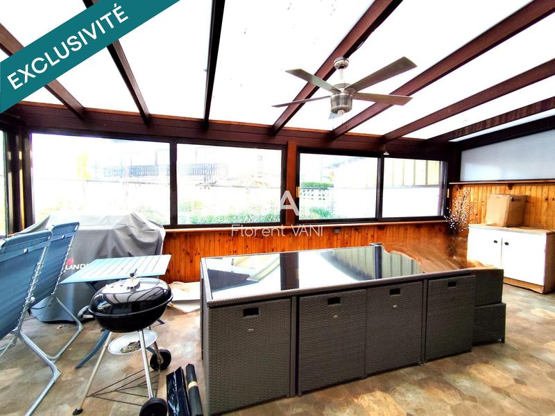 Maison - 228 m² - 9 pièces