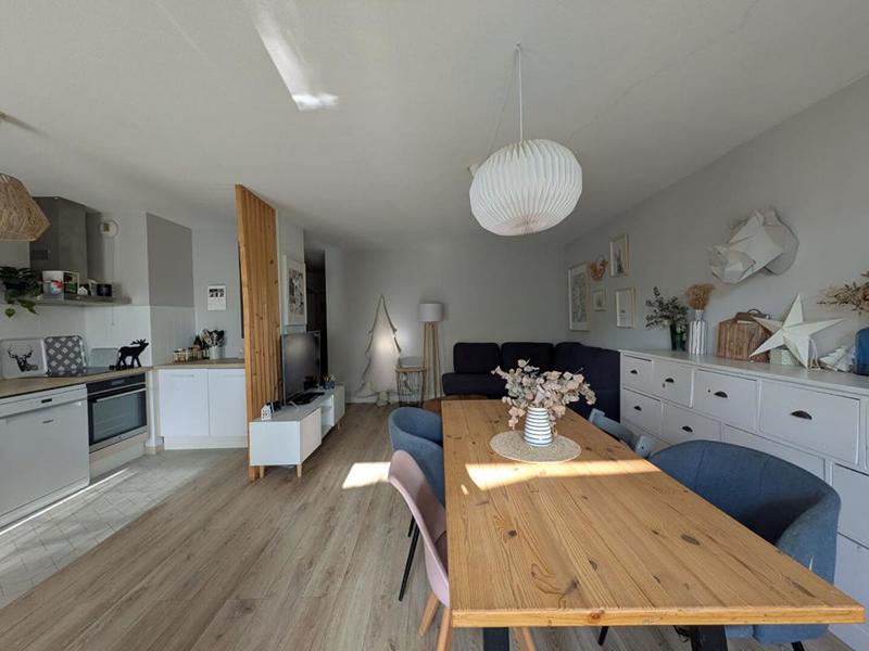 Appartement - 80 m² - 4 pièces