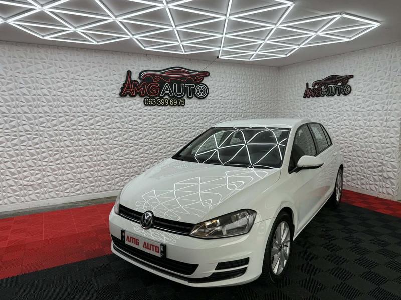 Volkswagen Golf VII 1.2 TSi 16v Blue Motion s&amp;S 90 Cv