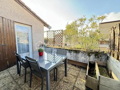 Appartement - 95 m² - 4 pièces