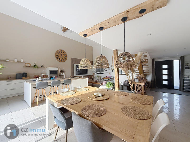 Maison - 197 m² - 5 pièces