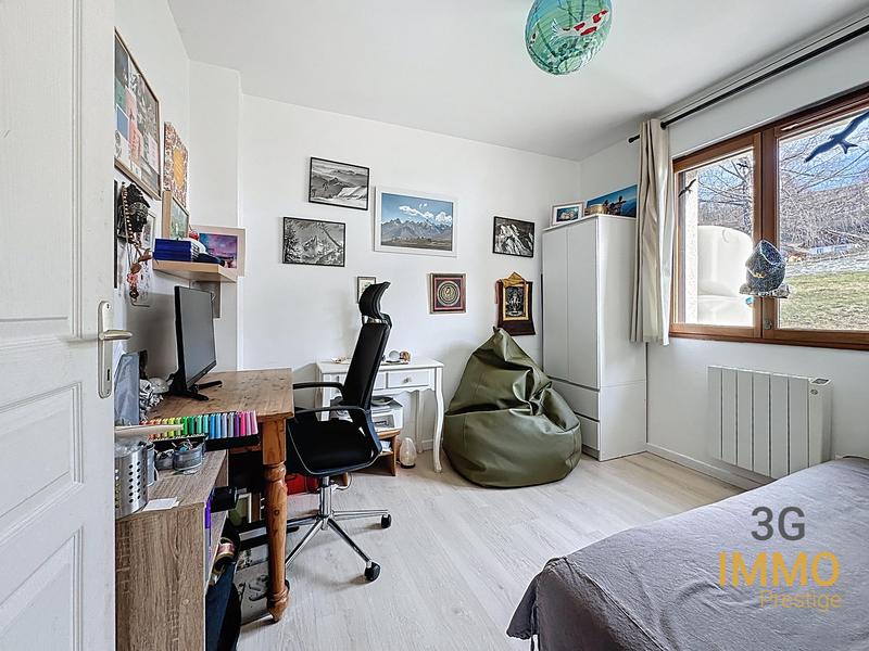 Maison - 102 m² - 7 pièces