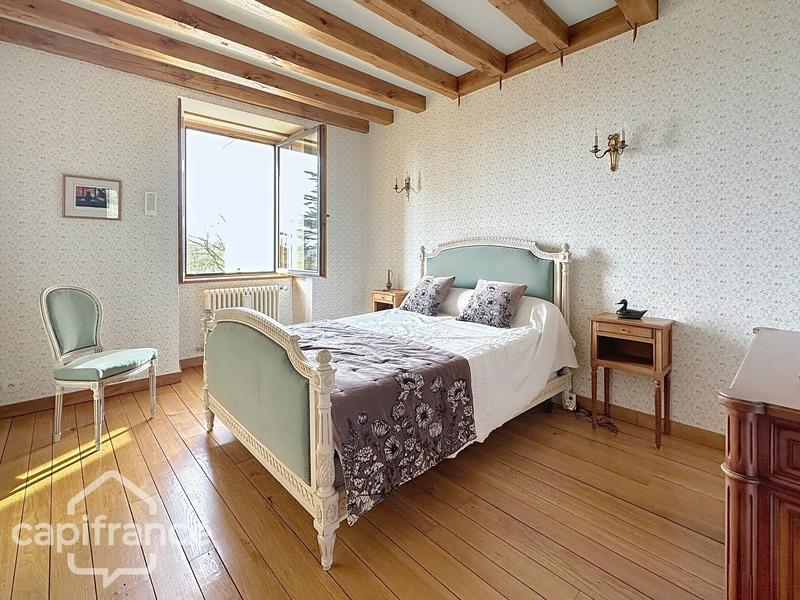 Maison - 291 m² - 12 pièces