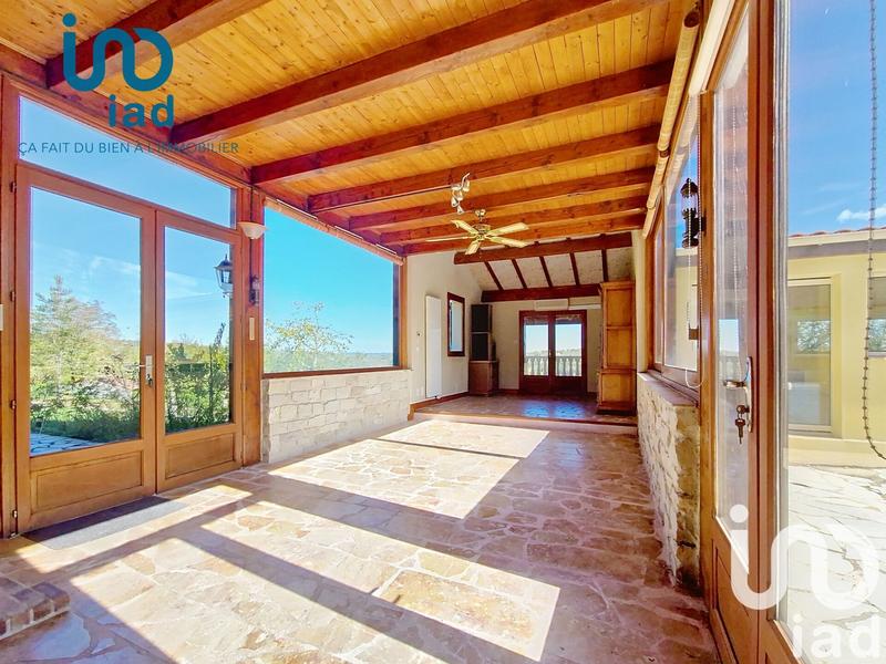 Maison - 201 m² - 7 pièces