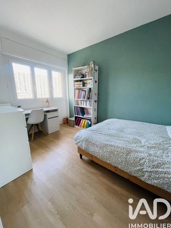 Appartement - 80 m² - 4 pièces