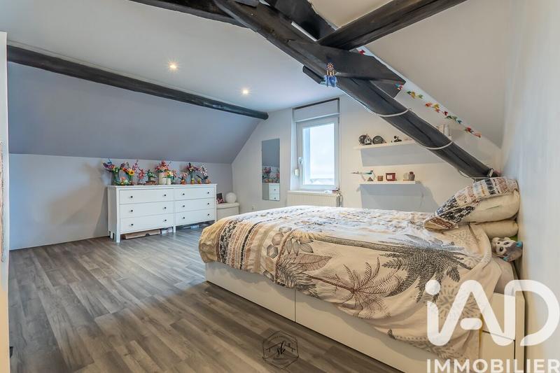 Maison - 209 m² - 7 pièces