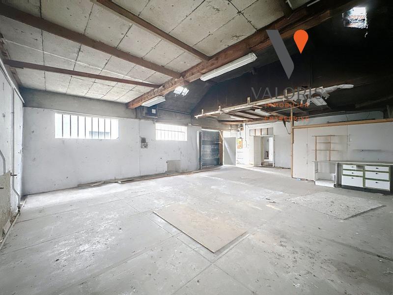 Local commercial - 195 m² - 5 pièces