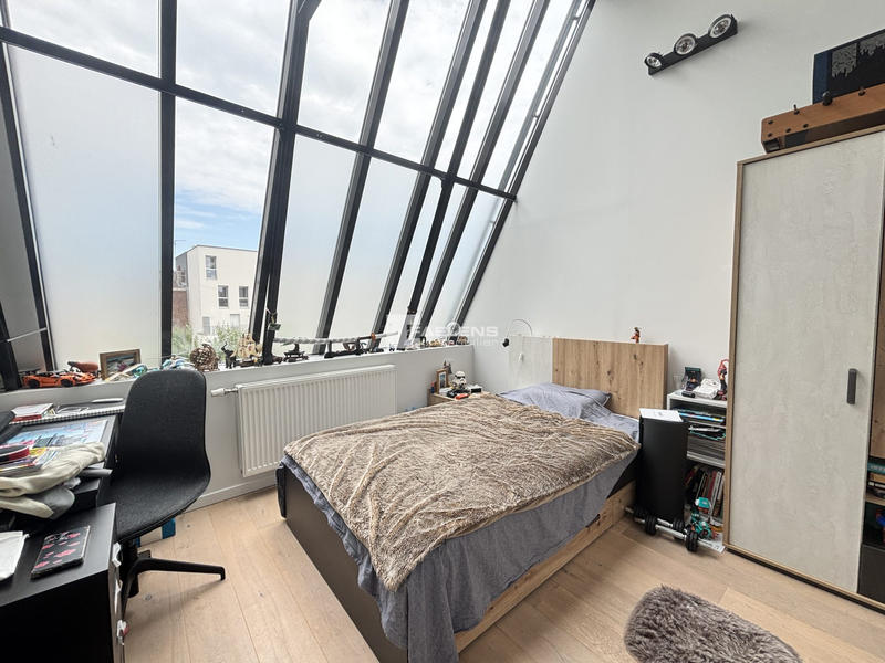 Loft - 161 m² - 4 pièces