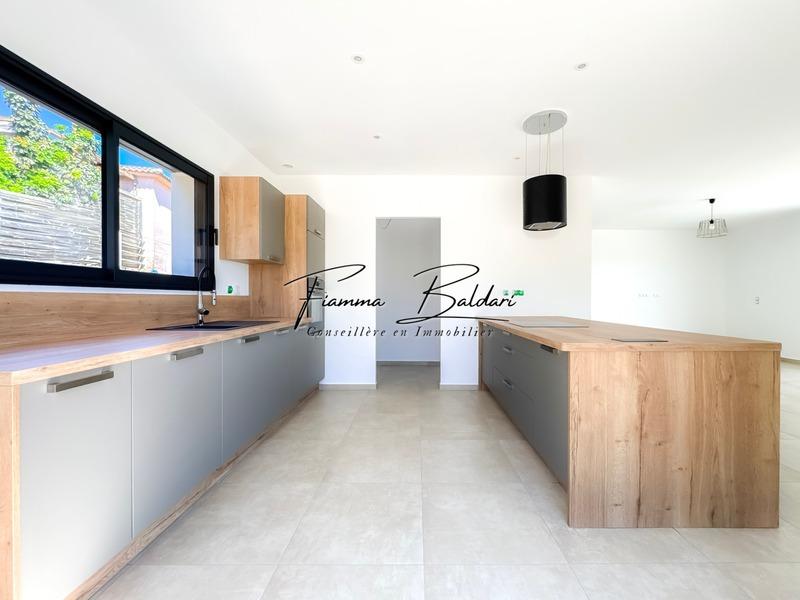 Villa - 120 m² - 4 pièces