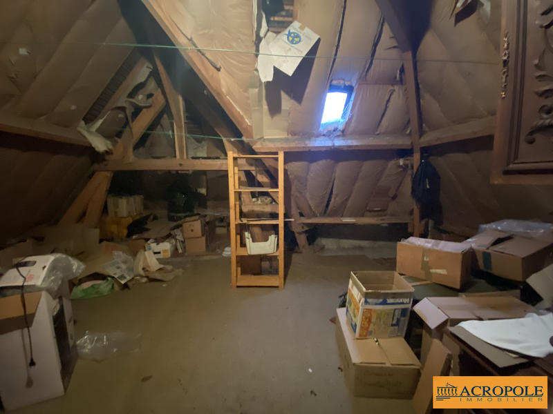 Maison - 161 m² - 7 pièces