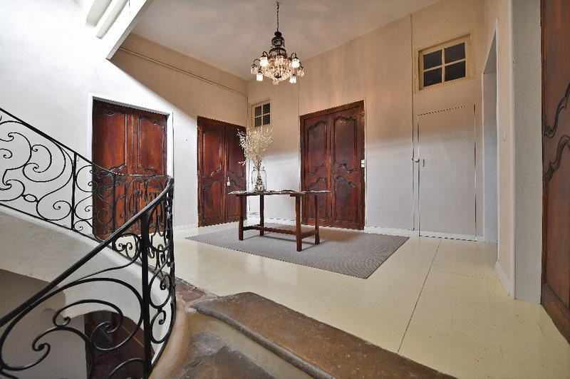 Propriété - 510 m² - 16 pièces