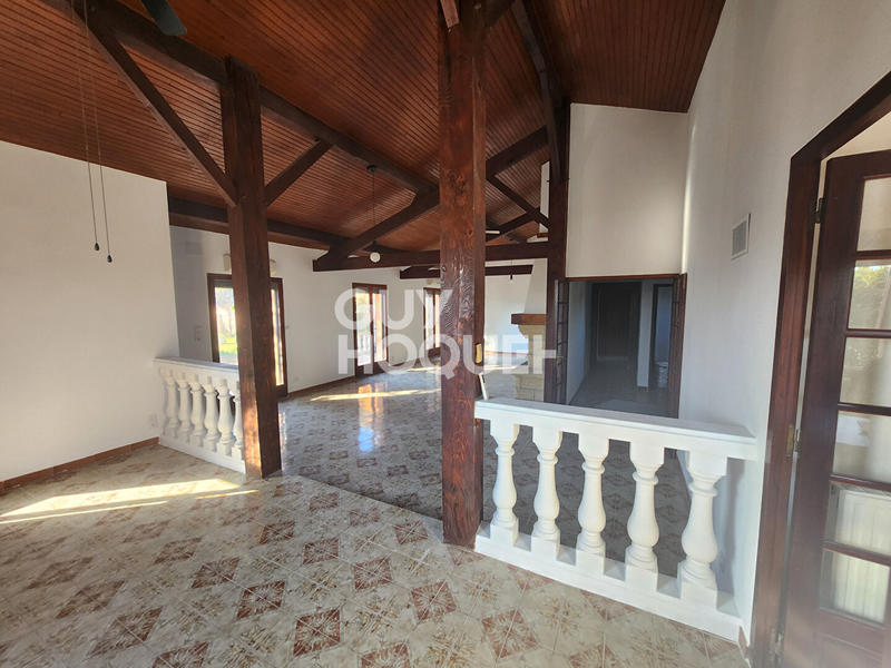 Maison - 177 m² - 5 pièces