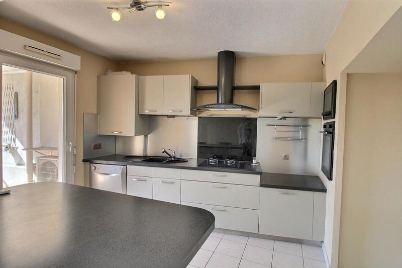 Appartement - 97 m² - 4 pièces