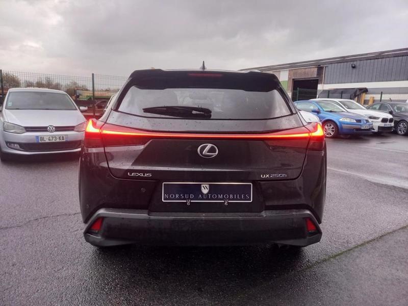 Lexus Ux 250h 2wd Premium Edition - Garantie Lexus 11/2026