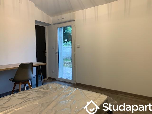 Chambre - 12 m² - 1 pièce