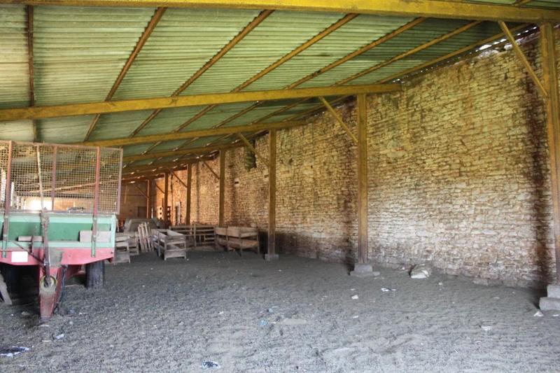 Grange - 800 m²