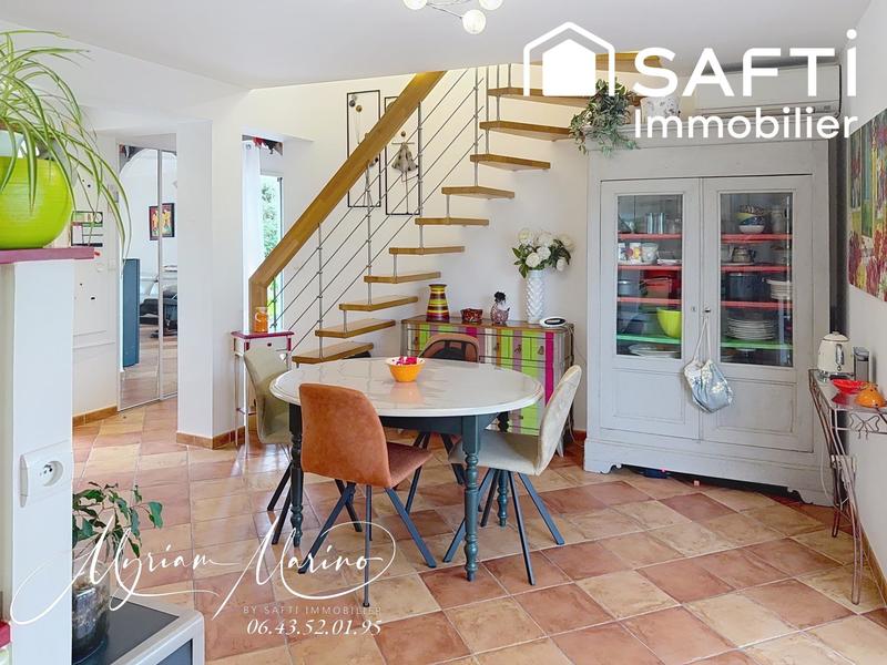 Maison - 147 m² - 8 pièces