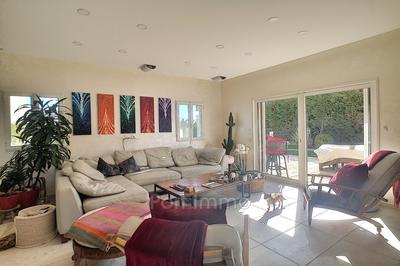 Maison contemporaine - 334 m² - 8 pièces