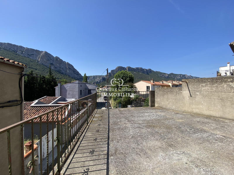 Maison - 235 m² - 9 pièces