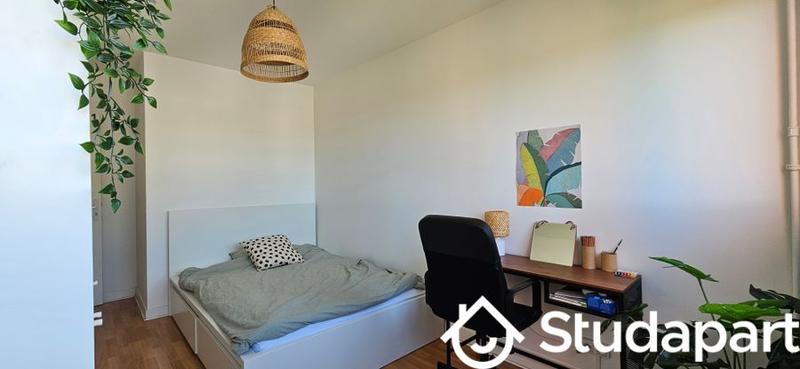 Chambre - 12 m² - 1 pièce