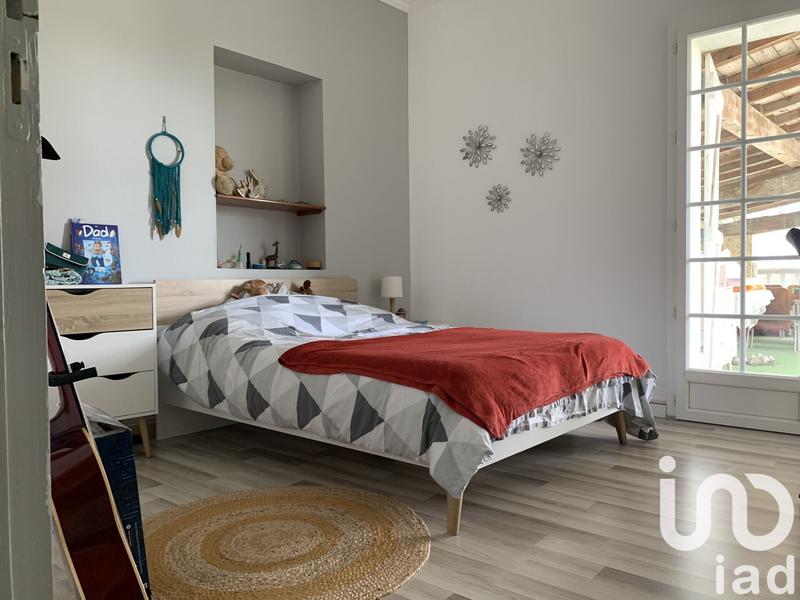 Maison - 260 m² - 8 pièces