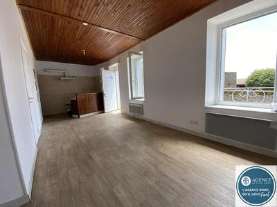 Maison - 60 m² - 3 pièces