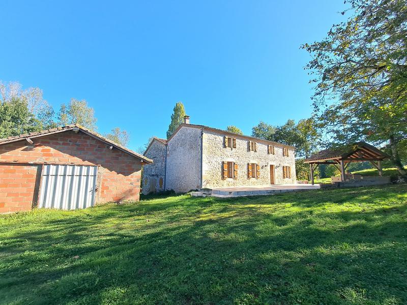 Maison - 175 m² - 6 pièces