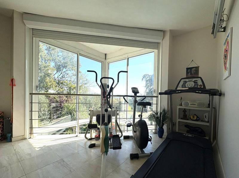 Maison - 195 m² - 7 pièces