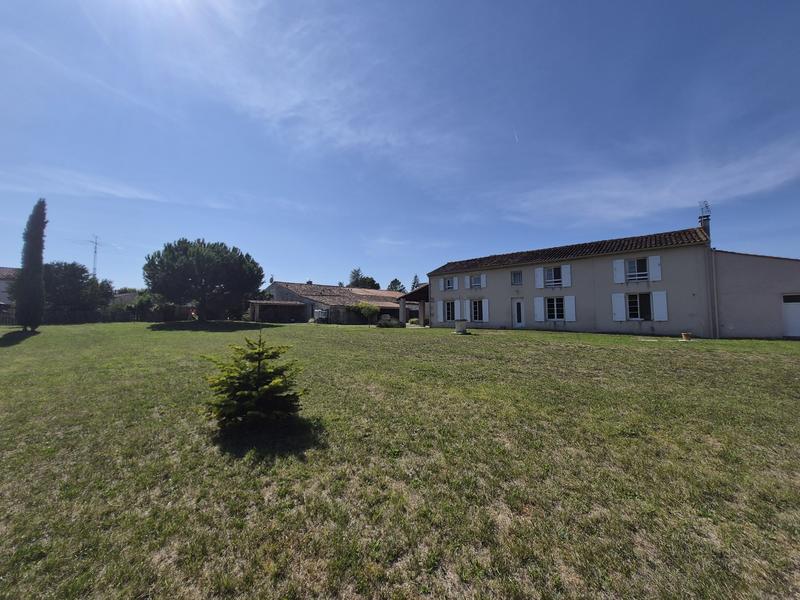 Maison ancienne - 160 m² - 7 pièces