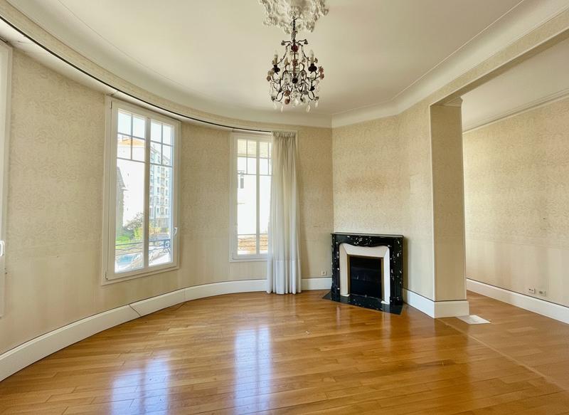 Appartement - 131 m² - 5 pièces