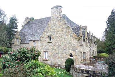 Maison - 380 m² - 14 pièces