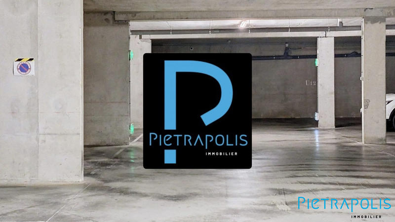 Parking / Garage - 12 m²