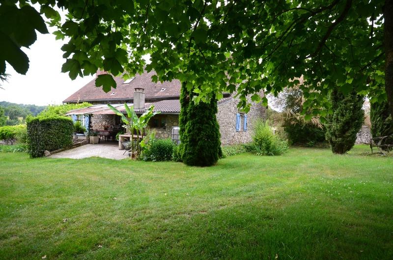 Maison - 210 m² - 6 pièces