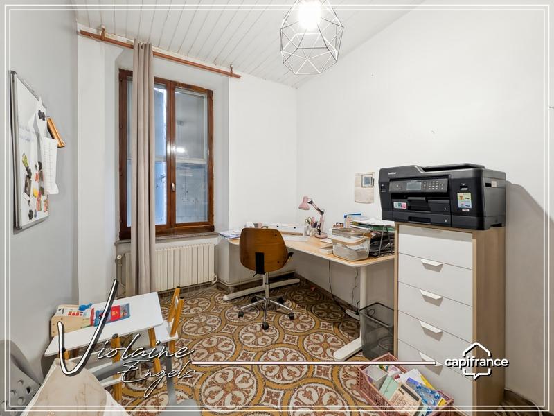 Maison de village - 285 m² - 9 pièces