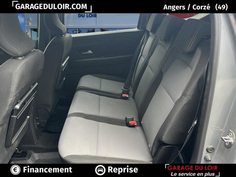 Dacia Jogger 7 Places Extreme Hybrid 140 -24