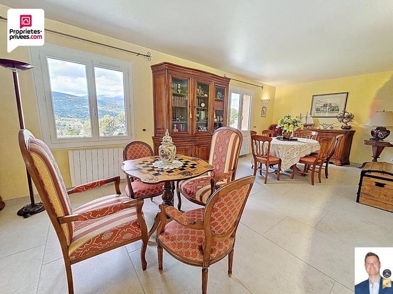 Villa - 177 m² - 6 pièces