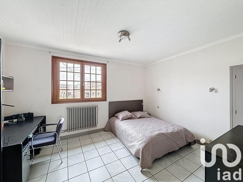 Maison - 180 m² - 8 pièces