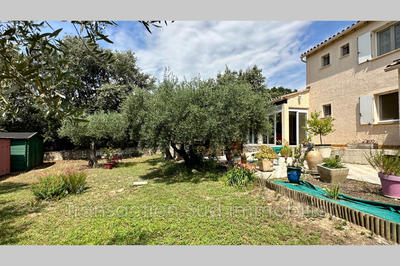 Maison - 121 m² - 8 pièces