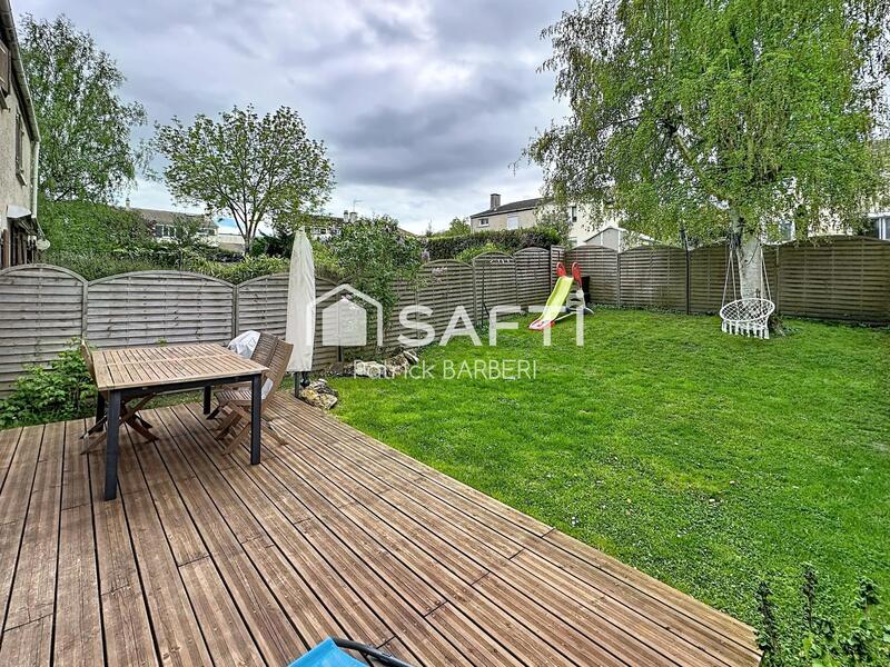 Maison - 96 m² - 5 pièces