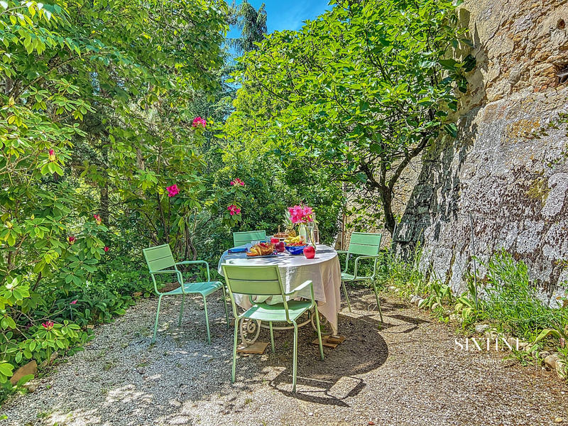 Château - 500 m² - 12 pièces