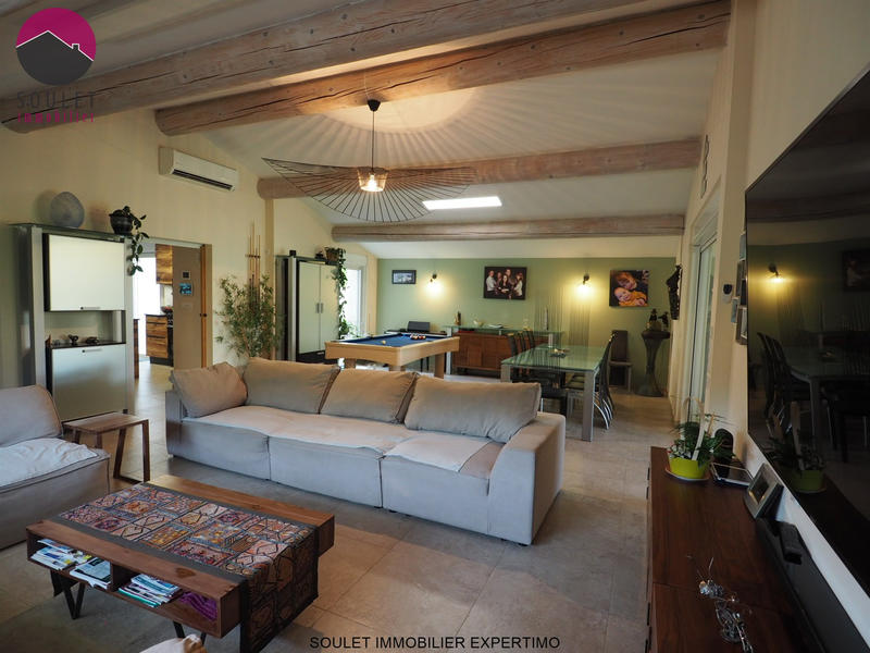 Propriété - 435 m² - 17 pièces