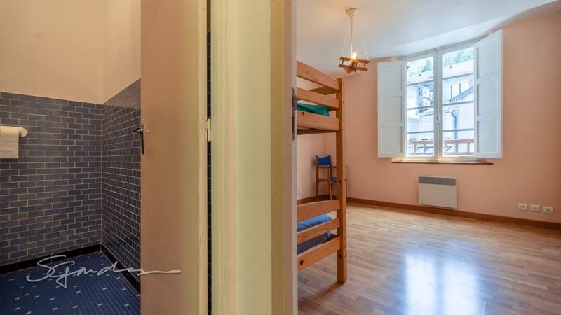 Appartement - 83 m² - 3 pièces